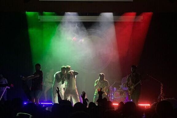 Cómo iluminar un concierto: guía con tips ideales – Avenpro